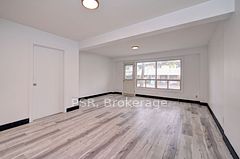 516 Sunnydale Place E, Waterloo, ON N2L 4T1