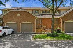 79 Braeheid Avenue 6, Hamilton, ON L8B 0C6