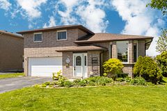 28 Andrew Drive, Kawartha Lakes, ON K9V 5W6