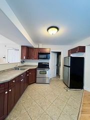 23 West Street W 2, Kingston, ON K7L 2S2