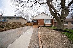 76 Glenview Avenue UPPER, Cambridge, ON N1R 2W2