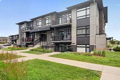 45 Overberg Way H, Kanata, ON K2S 2Y4