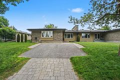 2061 Cabot Street, Alta Vista and Area, ON K1H 6J7