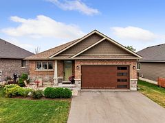 31 Mercedes Drive, Belleville, ON K8N 0B7