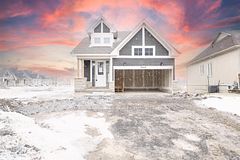 33 Country Club Drive, Loyalist, ON K0H 1G0