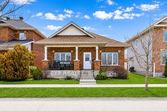 1496 Queensdale Avenue, Blossom Park - Airport and Area, ON K1T 4G3