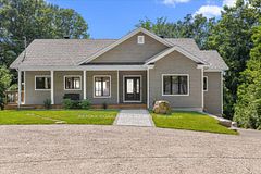 111 Charlie Drive, Drummond/North Elmsley, ON K7C 4K8