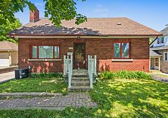 1361 Summerville Avenue, Carlington - Central Park, ON K1Z 8G9