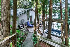 701 Davern Lane, Tay Valley, ON K0H 2B0