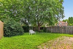 23 Whitegate Crescent, Barrhaven, ON K2J 4B6