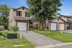 13 Shearer Crescent, Kanata, ON K2L 3M9