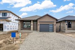 7 Finch Street, Tillsonburg, ON N4G 0L9