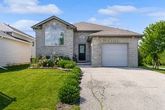 120 Donegal Drive, Brantford, ON N3T 6N4