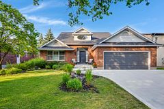 600 Coppercroft Court, Waterloo, ON N2K 3M2
