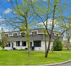 513 Quiet Place 3, Waterloo, ON N2L 5L6