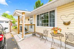 23 Newton Crescent, Deep River, ON K0J 1P0