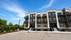 25 Palace Street P9, Kitchener, ON N2E 0L3