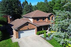275 Woodland Drive, Hamilton, ON L9G 3Z9