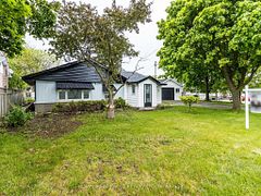 15 Spiers Crescent, Cambridge, ON N1R 3A9