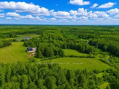 1161 Barkway Road, Gravenhurst, ON P1P 1R3
