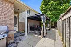 22 Graves Crescent, St. Catharines, ON L2S 3Z6
