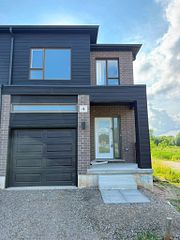 4 Red Oak Common, Cambridge, ON N1R 5S3