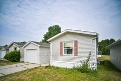 7 Stewart Street, Strathroy-Caradoc, ON N7G 1A1