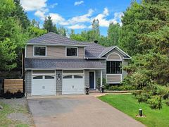 137 Oakwood Drive, Clarence-Rockland, ON K4K 1K9