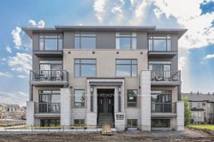 1055 Cedar Creek Drive F, Blossom Park - Airport and Area, ON K1X 0G3