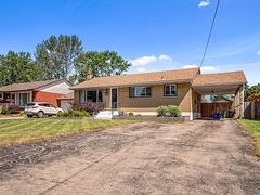 42 Lindel Crescent, Welland, ON L3C 3S3