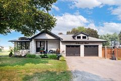 8 Brenda Boulevard, Kawartha Lakes, ON K0M 2M0