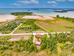 219 Bay St. Street, South Bruce Peninsula, ON N0H 2T0