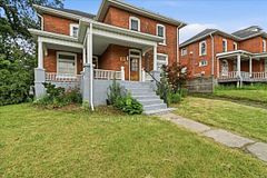45 Catharine Street, Belleville, ON K8P 1L6