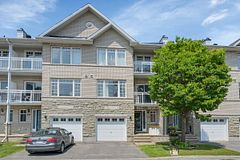 153 Corinth Private, Cityview - Parkwoods Hills - Rideau Shore, ON K2E 0A8