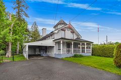 160 Nelson Street E, Hawkesbury, ON K6A 1L8