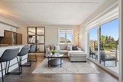 104 Summit Ridge Drive 102, Guelph, ON N1E 0R5