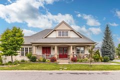 2423 Regatta Avenue, Barrhaven, ON K2J 0T7