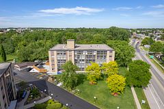 400 Champlain Boulevard 406, Cambridge, ON N1R 7J6