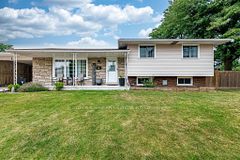 2 Maitland Avenue, Hamilton, ON L9A 3J3