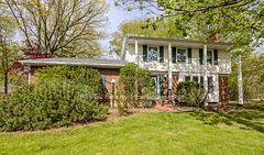 19 Woodington Crescent, St. Catharines, ON L2T 3T8