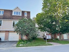 46 LIGHTFOOT Place, Kanata, ON K2L 3M2