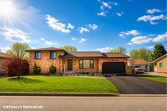 7698 Mulhern Street, Niagara Falls, ON L2H 1B5