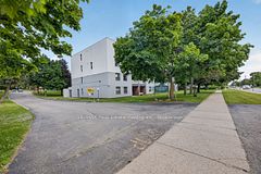 65 Silvercreek Parkway N 401, Guelph, ON N1H 7R9