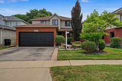 36 Foxmeadow Road, Cambridge, ON N1P 1J2