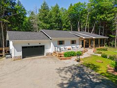 315 North Fox Lake Road, Huntsville, ON P1H 2J2