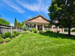 22 Rosemead Close, Bracebridge, ON P1L 1W9
