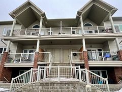 139 Oldfield Street B, Barrhaven, ON K2G 7C7