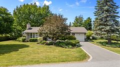 3 Auburn Street, Bells Corners and South to Fallowfield, ON K2H 6L7