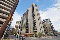 470 Laurier Avenue W 1701, Ottawa Centre, ON K1R 7W9