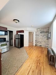 23 West Street W Main, Kingston, ON K7L 2S2